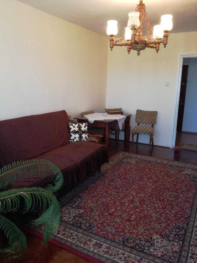 Sara Apartman Târgu-Mureş Extérieur photo